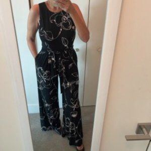 Anne Klein Jemma Pearl Dot Floral Print Jumpsuit in Black & White Size 6